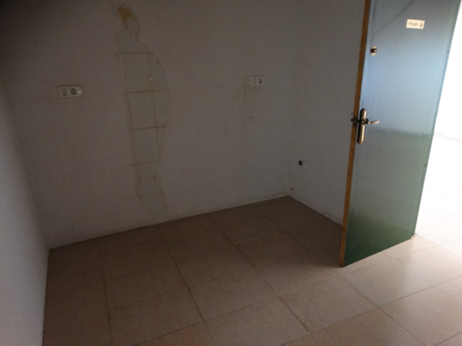 Kommersiell fastighet i Guardamar del Segura, Alicante, Spanien 170 kvm. Nr. 80216