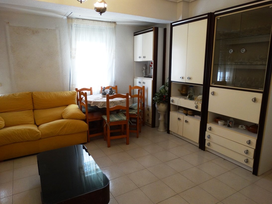 Apartment in Guardamar del Segura, Alicante, Spain 6 bedrooms, 173 sq.m. No. 80219