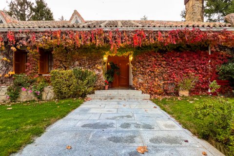Villa for sale Dominio de Fontenebro, Madrid, Spain 8 bedrooms, 361 sq.m. No. 107073 - photo 20