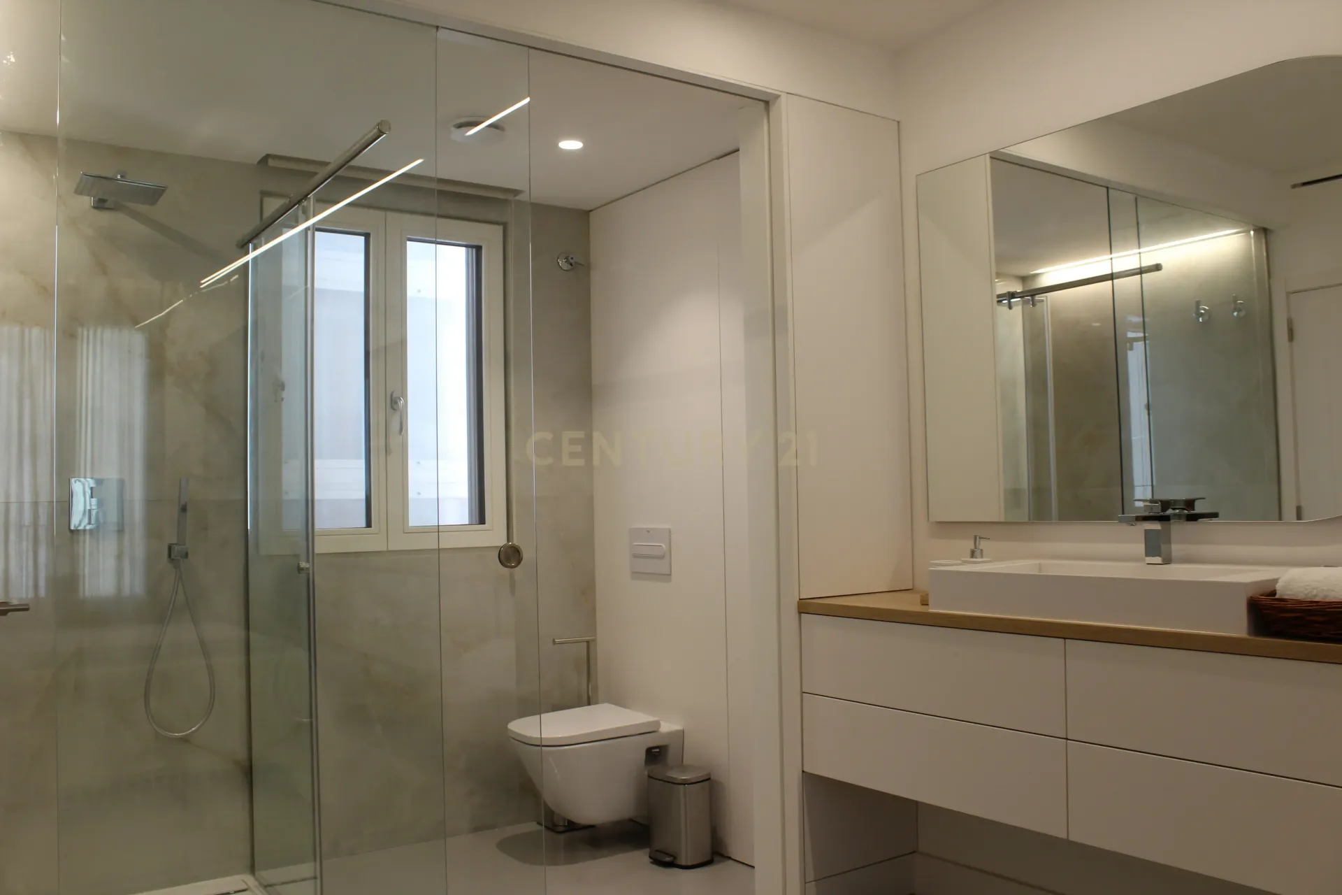 Apartment à Barcelona, Espagne 2 chambres, 117 m2 No. 167134