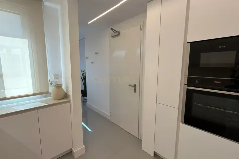 Продажа квартиры в Барселона, Испания 2 спальни, 117м2 №167134 - фото 19