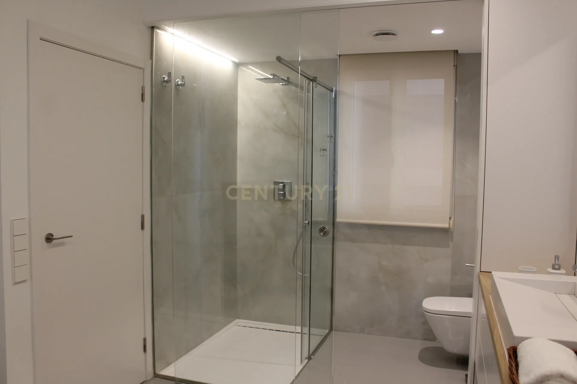 Apartment à Barcelona, Espagne 2 chambres, 117 m2 No. 167134