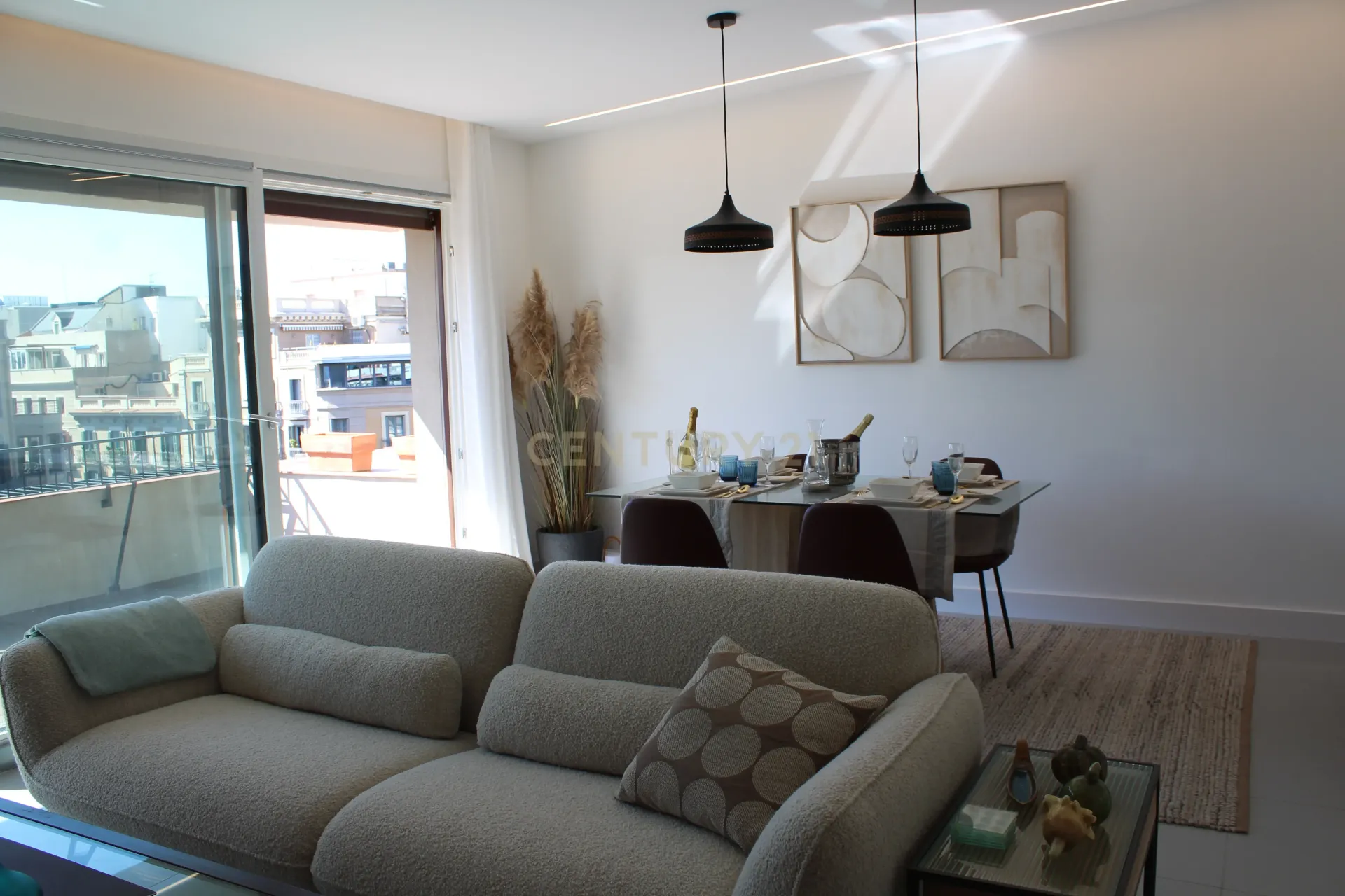 Apartment à Barcelona, Espagne 2 chambres, 117 m2 No. 167134