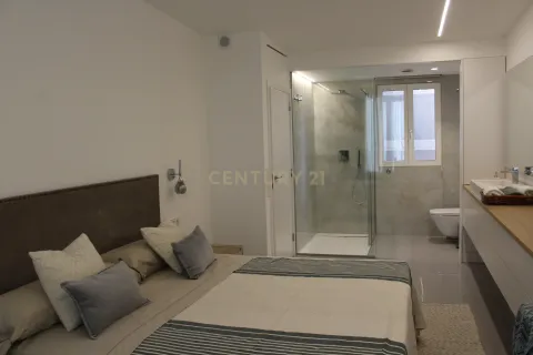 Продажа квартиры в Барселона, Испания 2 спальни, 117м2 №167134 - фото 27