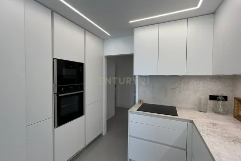Продажа квартиры в Барселона, Испания 2 спальни, 117м2 №167134 - фото 18