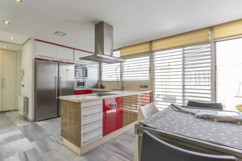 Villa pārdošanā Massamagrell, Valencia, Spānijā 4 istabas, 280 m2 Nr. 140188 - attēls 3