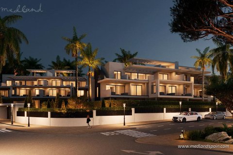 Apartament w Estepona, Malaga, Hiszpania 3 sypialnie, 335 mkw. nr 140193 – zdjęcie 5