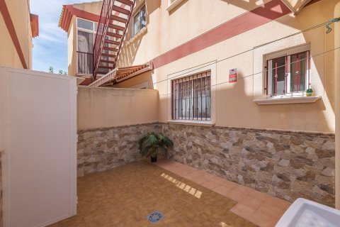 Bungalow till salu i San Pedro del Pinatar, Murcia, Spanien 2 sovrum, 63 kvm. Nr. 196392 - foto 23