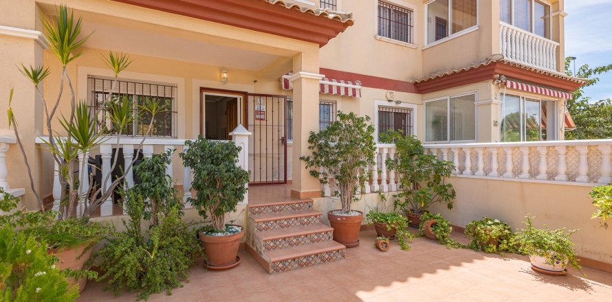 Bungalow i San Pedro del Pinatar, Murcia, Spanien 2 sovrum, 63 kvm. Nr. 196392