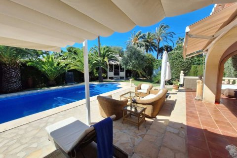 Villa in vendita a Alicante, Spagna 4 camere da letto, 377 mq. N° 144425 - foto 2