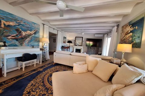 Villa in vendita a Alicante, Spagna 4 camere da letto, 377 mq. N° 144425 - foto 3