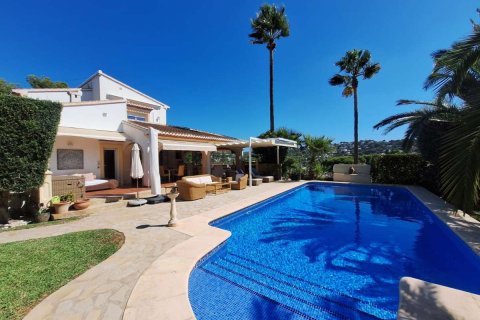 Villa in vendita a Alicante, Spagna 4 camere da letto, 377 mq. N° 144425 - foto 1