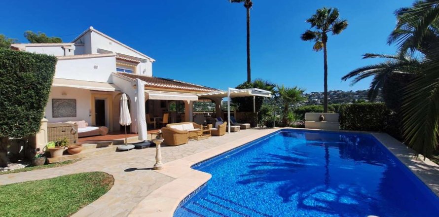 Villa a Alicante, Spagna 4 camere da letto, 377 mq. N° 144425