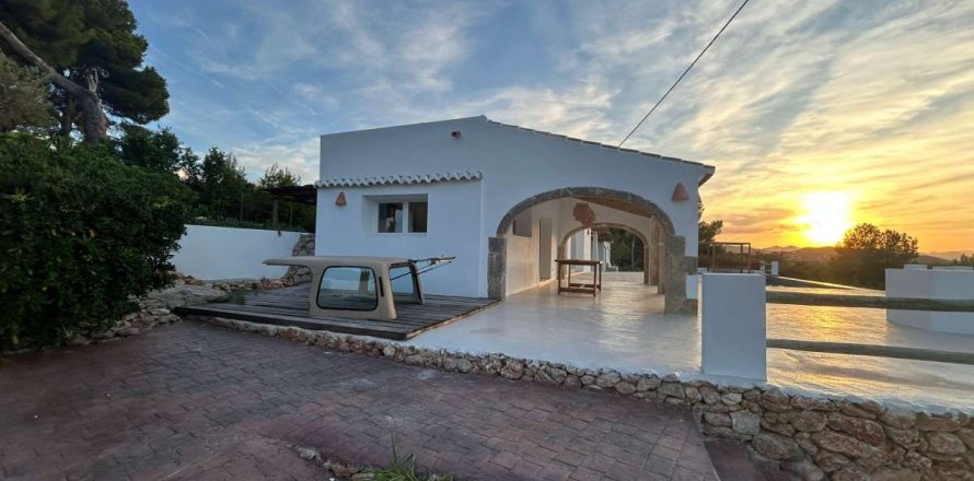 Villa en Jávea, Alicante, España 5 dormitorios, 300 m2 No. 144426