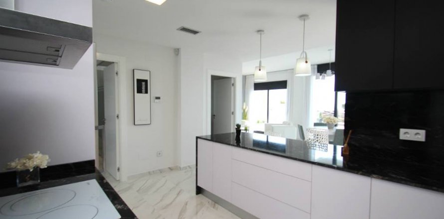 Bungalow i BellavistaSan Miguel de Salinas, Alicante, Spanien 3 sovrum, 92 kvm. Nr. 105544