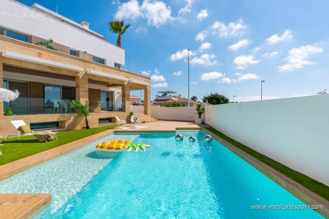 Villa till salu i Rojales, Alicante, Spanien 4 sovrum, 196 kvm. Nr. 148459 - foto 12