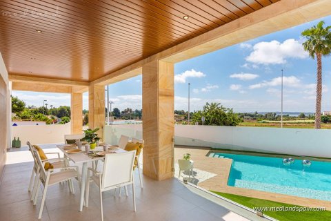 Villa till salu i Rojales, Alicante, Spanien 4 sovrum, 196 kvm. Nr. 148459 - foto 3