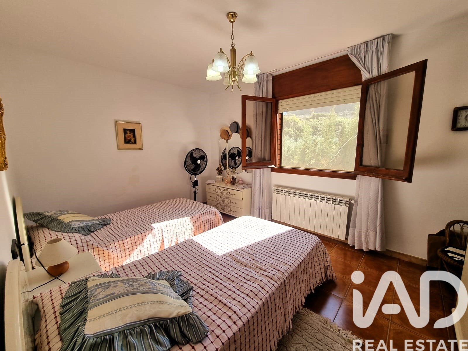 Коммерческая недвижимость в Тивисса, Таррагона, Испания 981м2 №173007