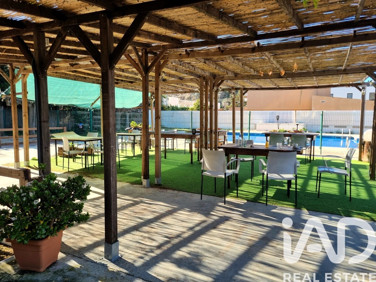Коммерческая недвижимость в Тивисса, Таррагона, Испания 981м2 №173007