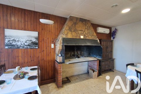 Propiedad comercial en venta en Tivissa, Tarragona, España 981 m2 No. 173007 - foto 19