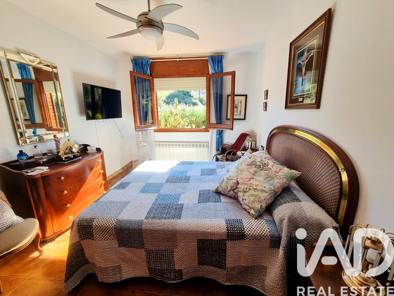 Коммерческая недвижимость в Тивисса, Таррагона, Испания 981м2 №173007