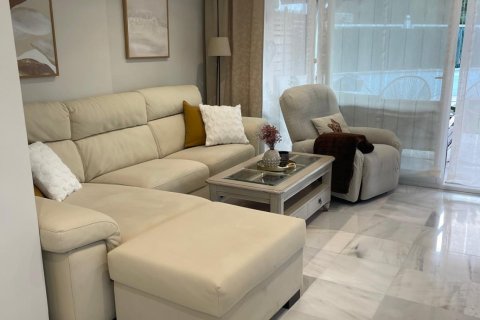 Kamienica w Malaga, Hiszpania 5 sypialni, 260 mkw. nr 173003 – zdjęcie 4