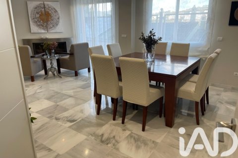 Kamienica w Malaga, Hiszpania 5 sypialni, 260 mkw. nr 173003 – zdjęcie 5