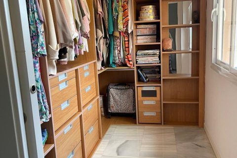 Kamienica w Malaga, Hiszpania 5 sypialni, 260 mkw. nr 173003 – zdjęcie 15