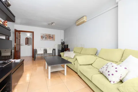 Apartment for sale in Les Franqueses Del Valles, Barcelona, Spain 3 bedrooms, 85 sq.m. No. 195293 - photo 4