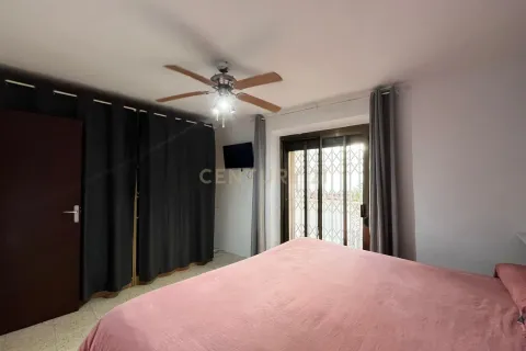 House for sale in Vilanova i la Geltru, Barcelona, Spain 6 bedrooms, 251 sq.m. No. 195294 - photo 9