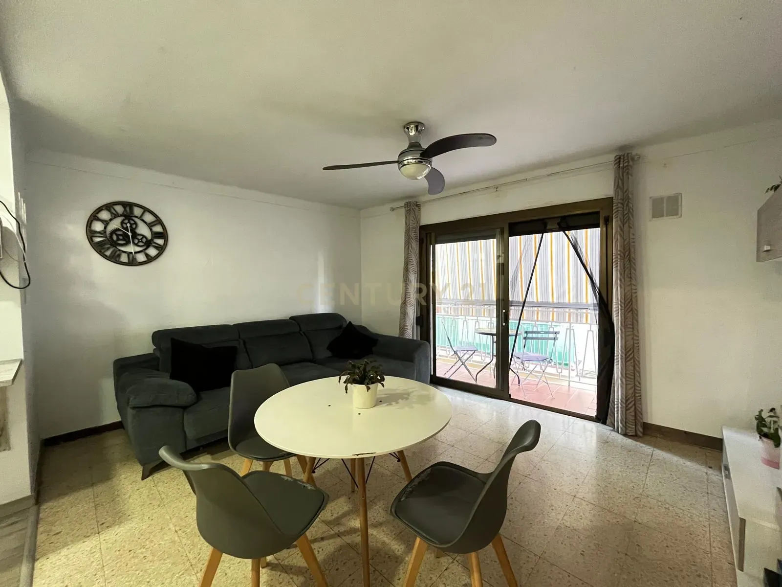 Dom w Vilanova i la Geltru, Barcelona, Hiszpania 6 sypialni, 251 mkw. nr 195294