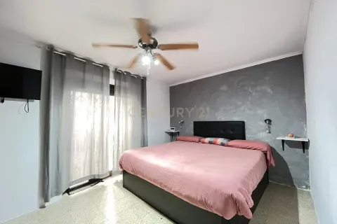 House for sale in Vilanova i la Geltru, Barcelona, Spain 6 bedrooms, 251 sq.m. No. 195294 - photo 8