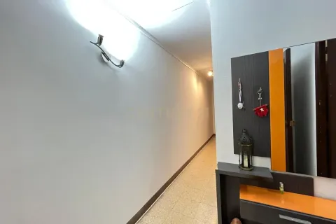 House for sale in Vilanova i la Geltru, Barcelona, Spain 6 bedrooms, 251 sq.m. No. 195294 - photo 6