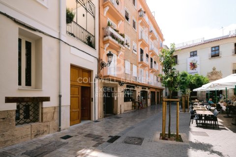 House for sale in Valencia, Spain 5 bedrooms, 320 sq.m. No. 159945 - photo 7