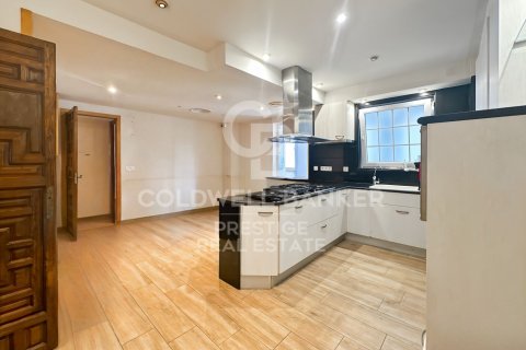 Attico in vendita a Barcelona, Spagna 7 camere da letto, 330 mq. N° 159950 - foto 14