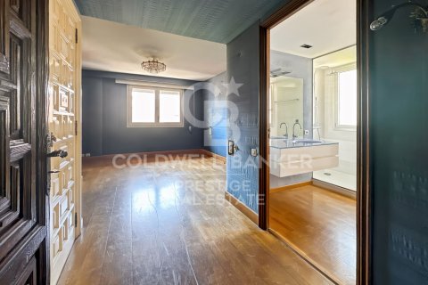 Penthouse for sale in Barcelona, Spain 7 bedrooms, 330 sq.m. No. 159950 - photo 15