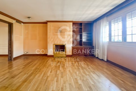 Penthouse for sale in Barcelona, Spain 7 bedrooms, 330 sq.m. No. 159950 - photo 3