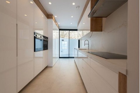 Apartment for sale in Benidorm, Alicante, Spain 3 bedrooms, 297 sq.m. No. 145505 - photo 4