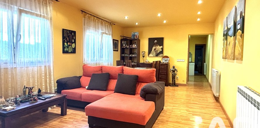 House in Spanien 3 Schlafzimmer, 387 m2 Nr. 185543