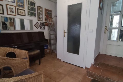 Townhouse for sale in Alcanar, Tarragona, Spain 5 bedrooms, 189 sq.m. No. 185570 - photo 25