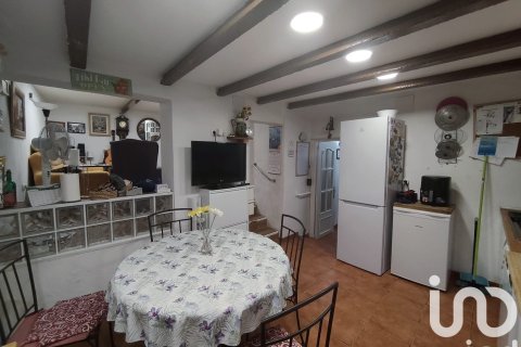 Townhouse for sale in Alcanar, Tarragona, Spain 5 bedrooms, 189 sq.m. No. 185570 - photo 30