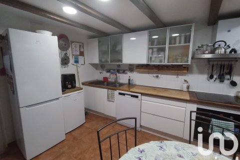 Townhouse for sale in Alcanar, Tarragona, Spain 5 bedrooms, 189 sq.m. No. 185570 - photo 29