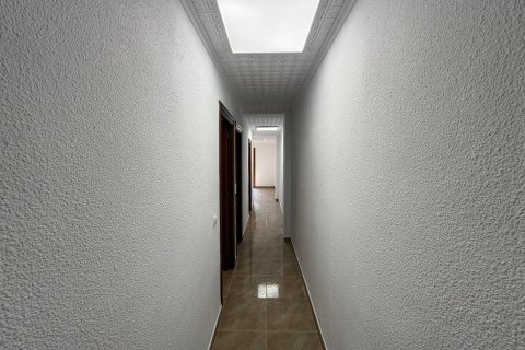 Apartamento en venta en Torrevieja, Alicante, España 3 dormitorios, 95 m2 No. 194941 - foto 20
