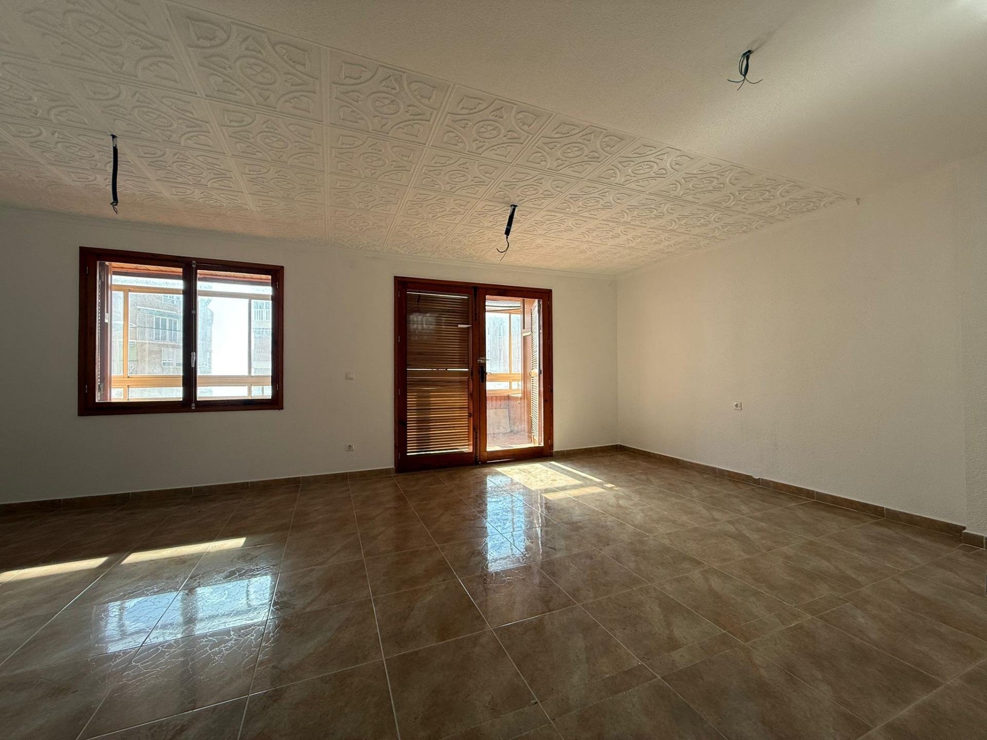 Appartamento a Torrevieja, Alicante, Spagna 3 camere da letto, 95 mq. N° 194941
