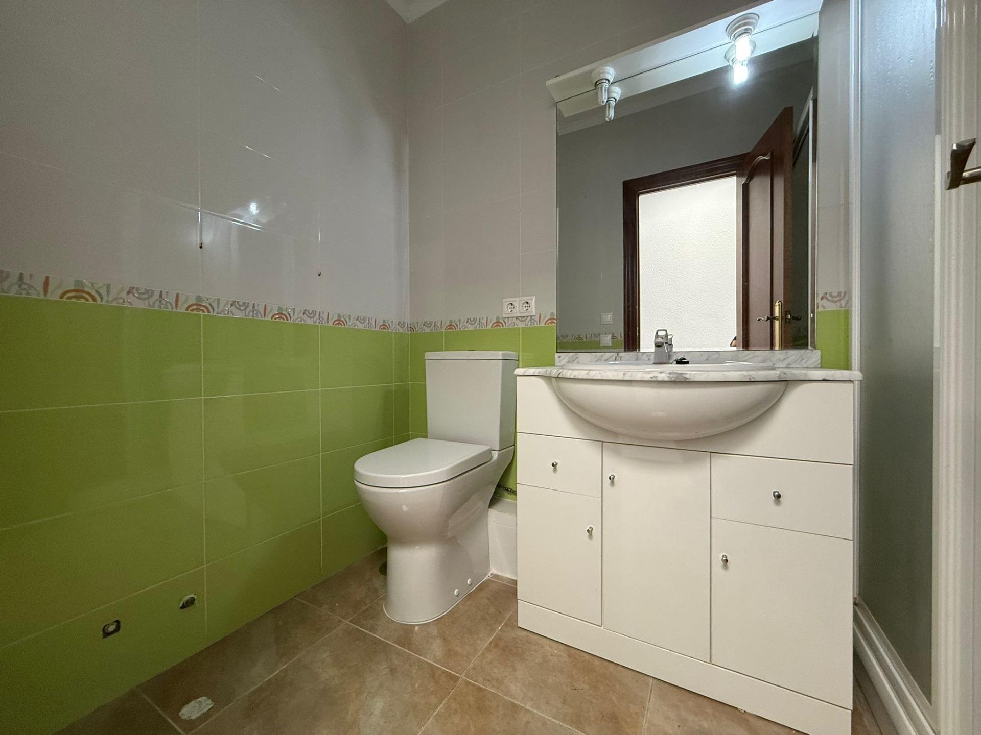 Appartamento a Torrevieja, Alicante, Spagna 3 camere da letto, 95 mq. N° 194941