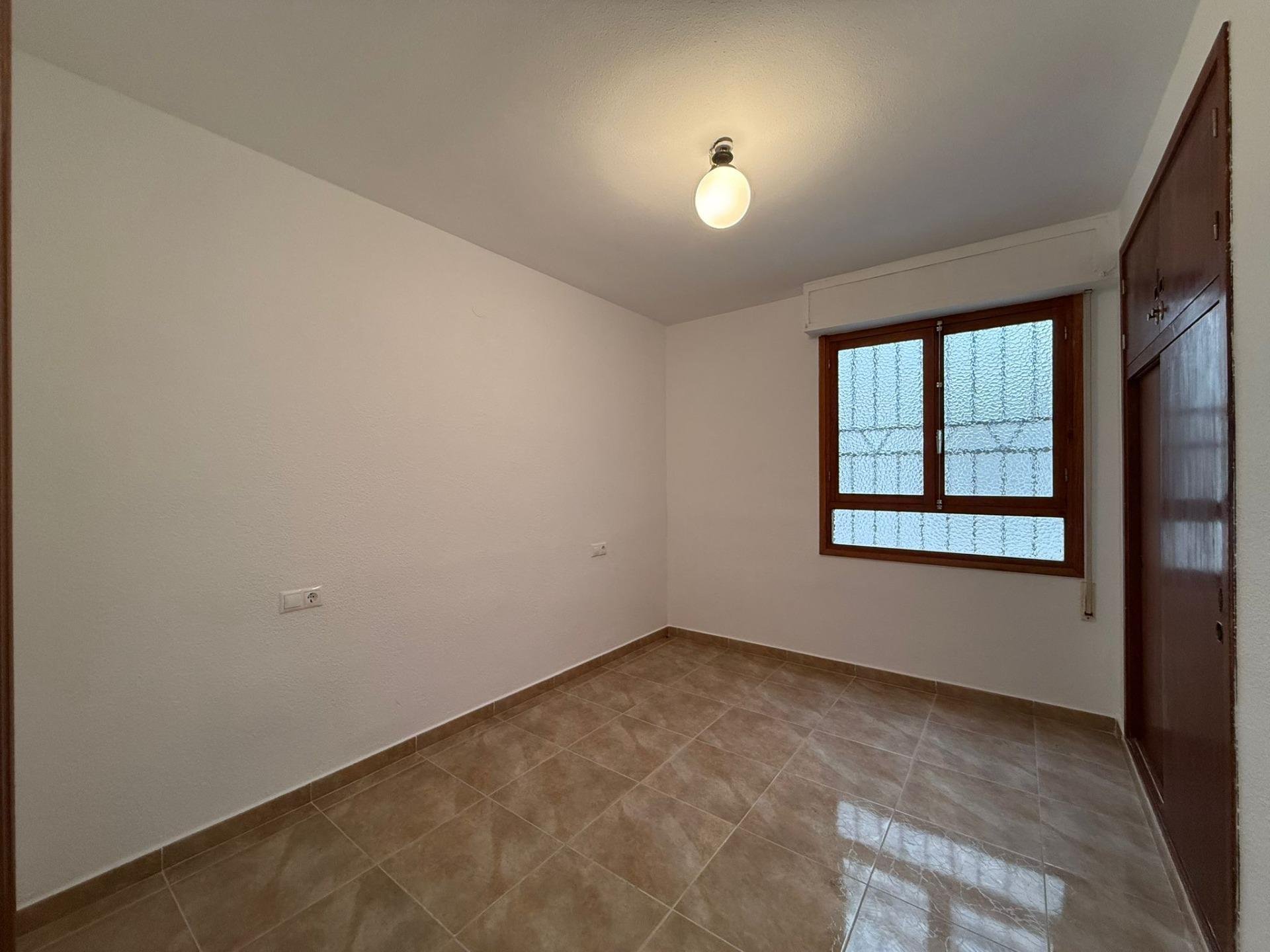 Appartamento a Torrevieja, Alicante, Spagna 3 camere da letto, 95 mq. N° 194941