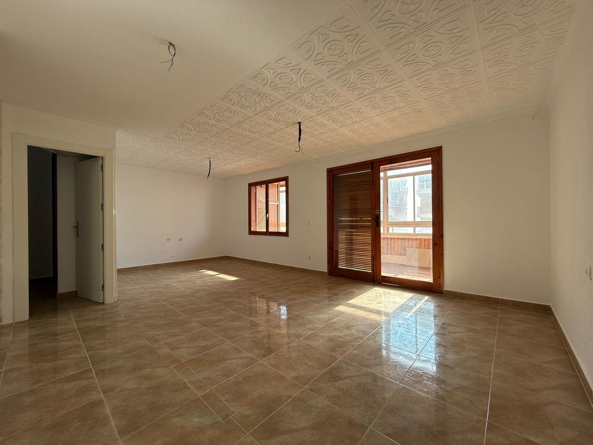 Appartamento a Torrevieja, Alicante, Spagna 3 camere da letto, 95 mq. N° 194941