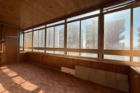 Apartamento en venta en Torrevieja, Alicante, España 3 dormitorios, 95 m2 No. 194941 - foto 5
