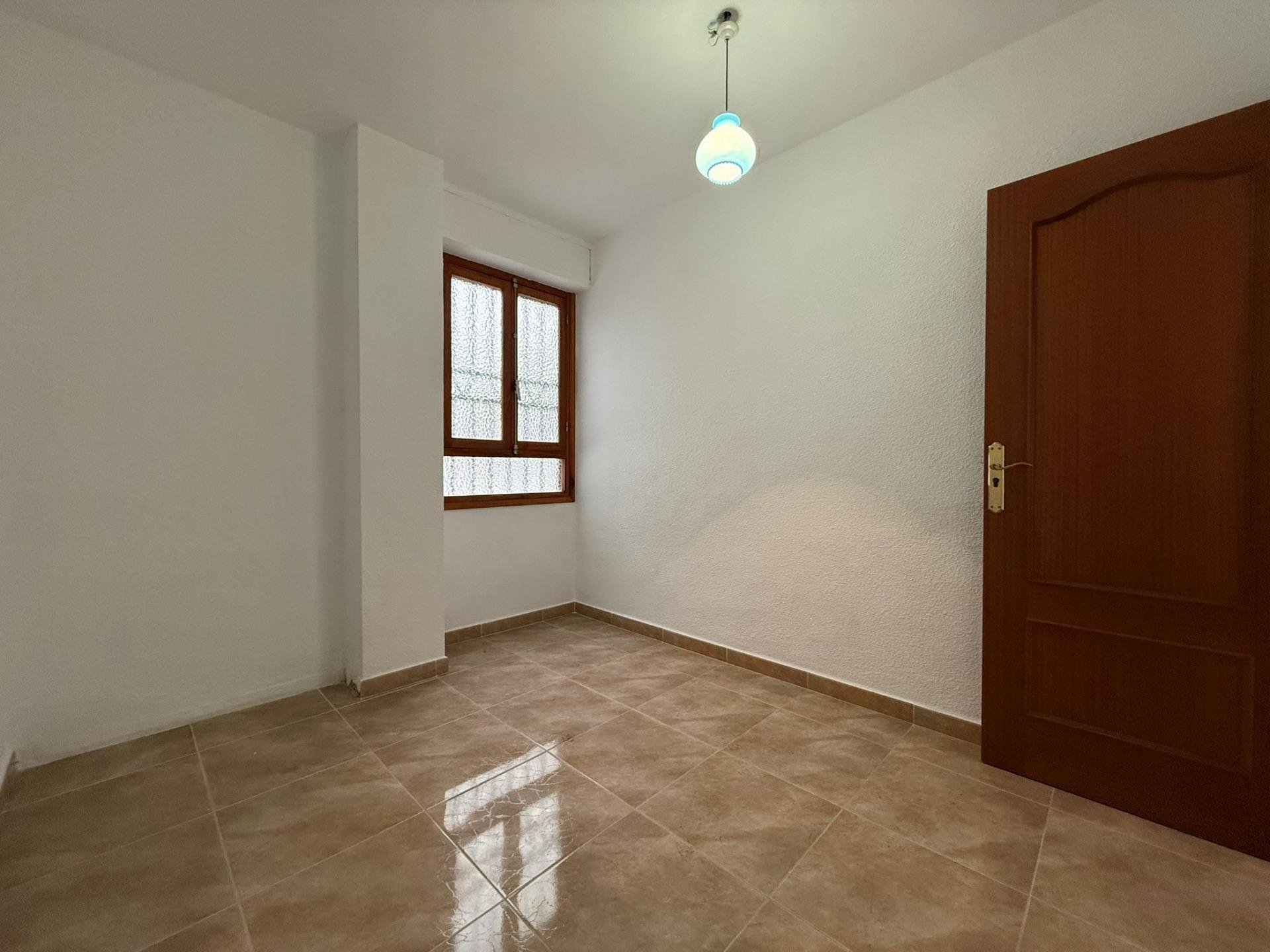 Appartamento a Torrevieja, Alicante, Spagna 3 camere da letto, 95 mq. N° 194941