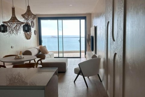 Huoneisto myytävänä Benidorm, Alicante, Espanja, 2 makuuhuonetta, 130 m2 No. 196110 - kuva 6